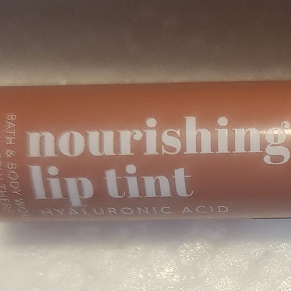 LIP LOCK! Bath and Body Works Nourishing Lip Tint in Barely There UNOPENED NEW